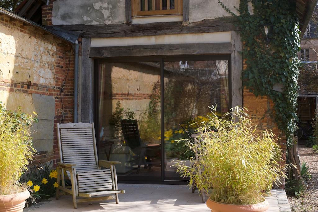 Au Fond Du Jardin Maison D'Hotes Сен-Саен Номер фото